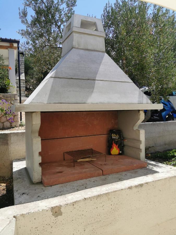 Apartmani Kronjac Milna  Kültér fotó