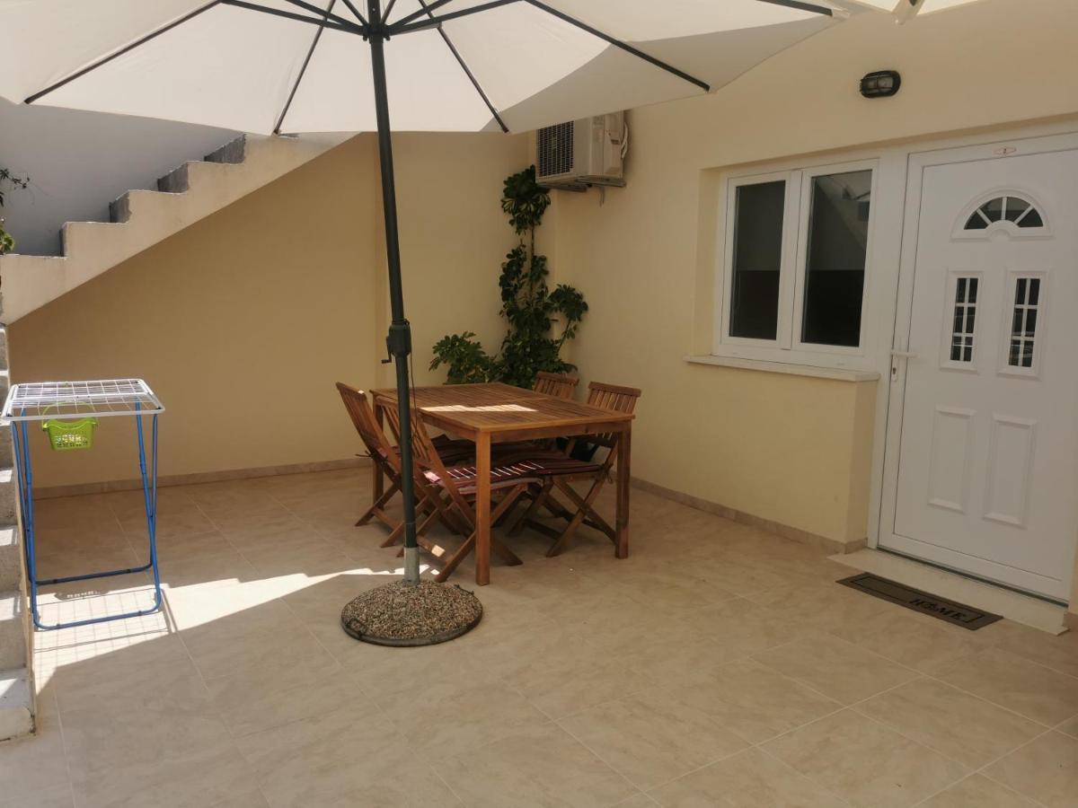 Apartmani Kronjac Milna  Kültér fotó