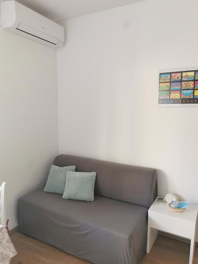 Apartmani Kronjac Milna  Kültér fotó