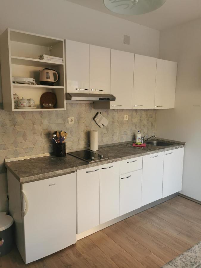 Apartmani Kronjac Milna  Kültér fotó